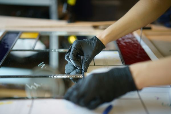 Un artisan vitrier pour vos travaux de vitrerie