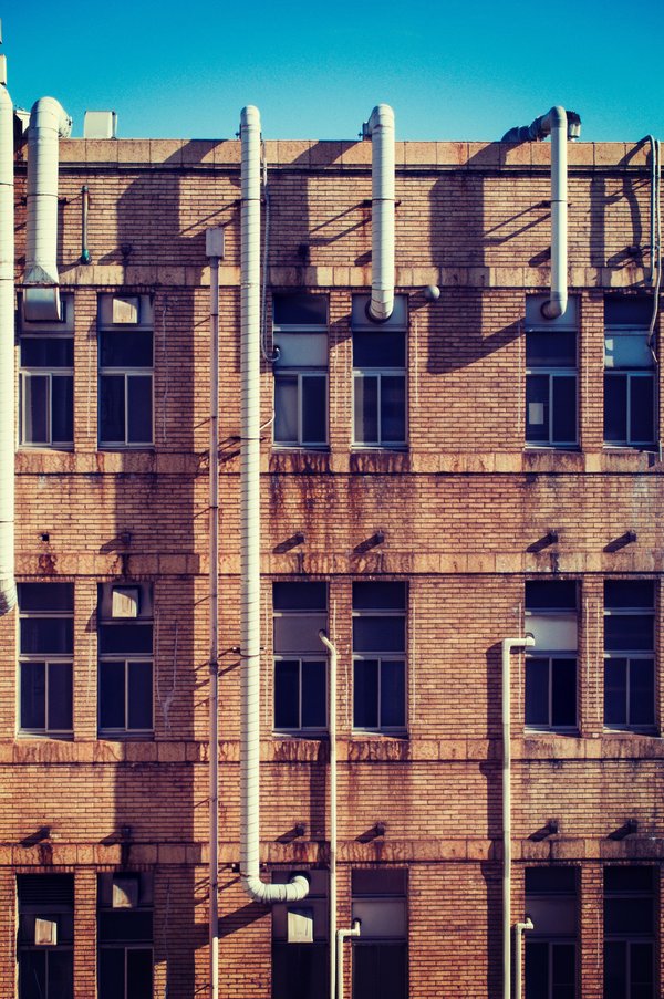 Comment réparer une fuite sur des canalisations enfouies ?